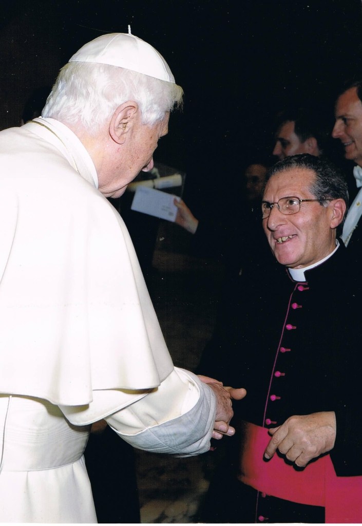 Mons. Salvatore De Filippo incontra Papa Benedetto XVI